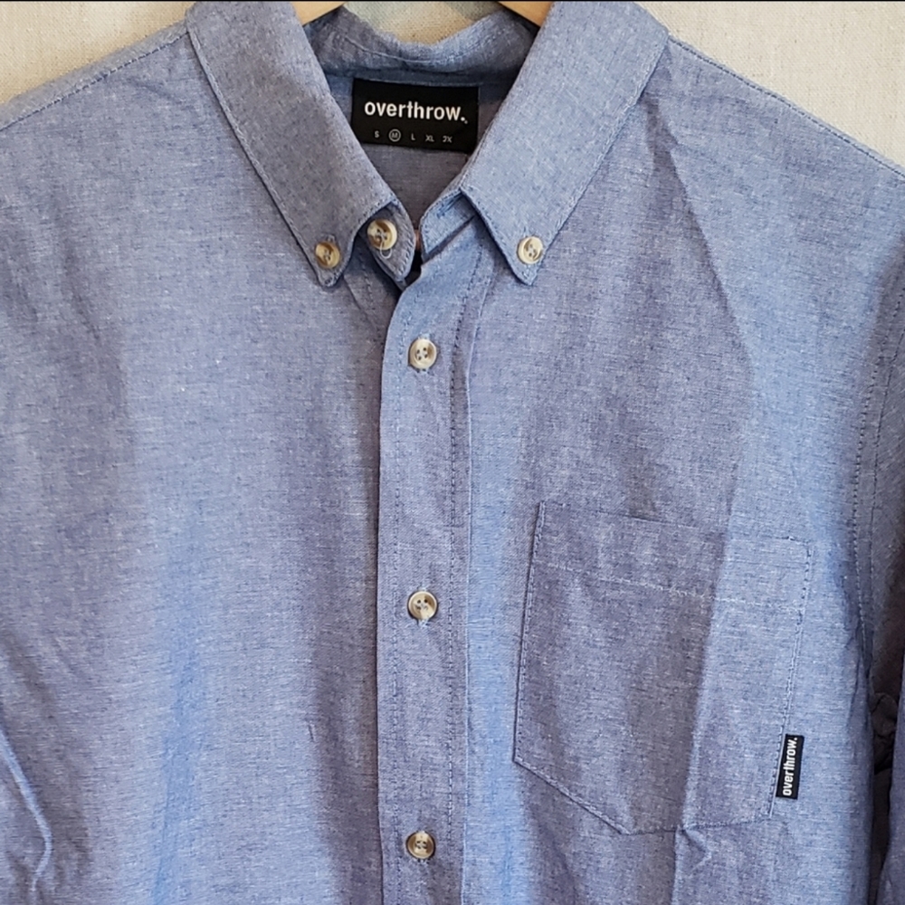 Nwt Overthrow Blue Chambray Button Down Shirt M - image 3